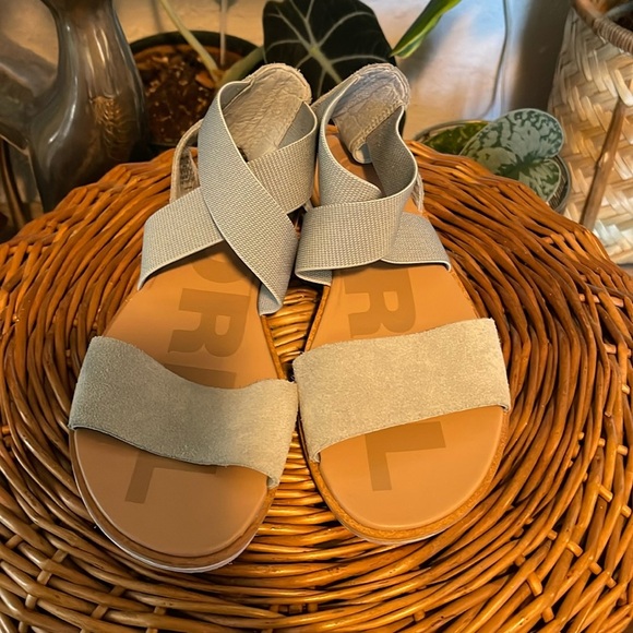 SOREL GREEN SANDALS NWT - Picture 1 of 5